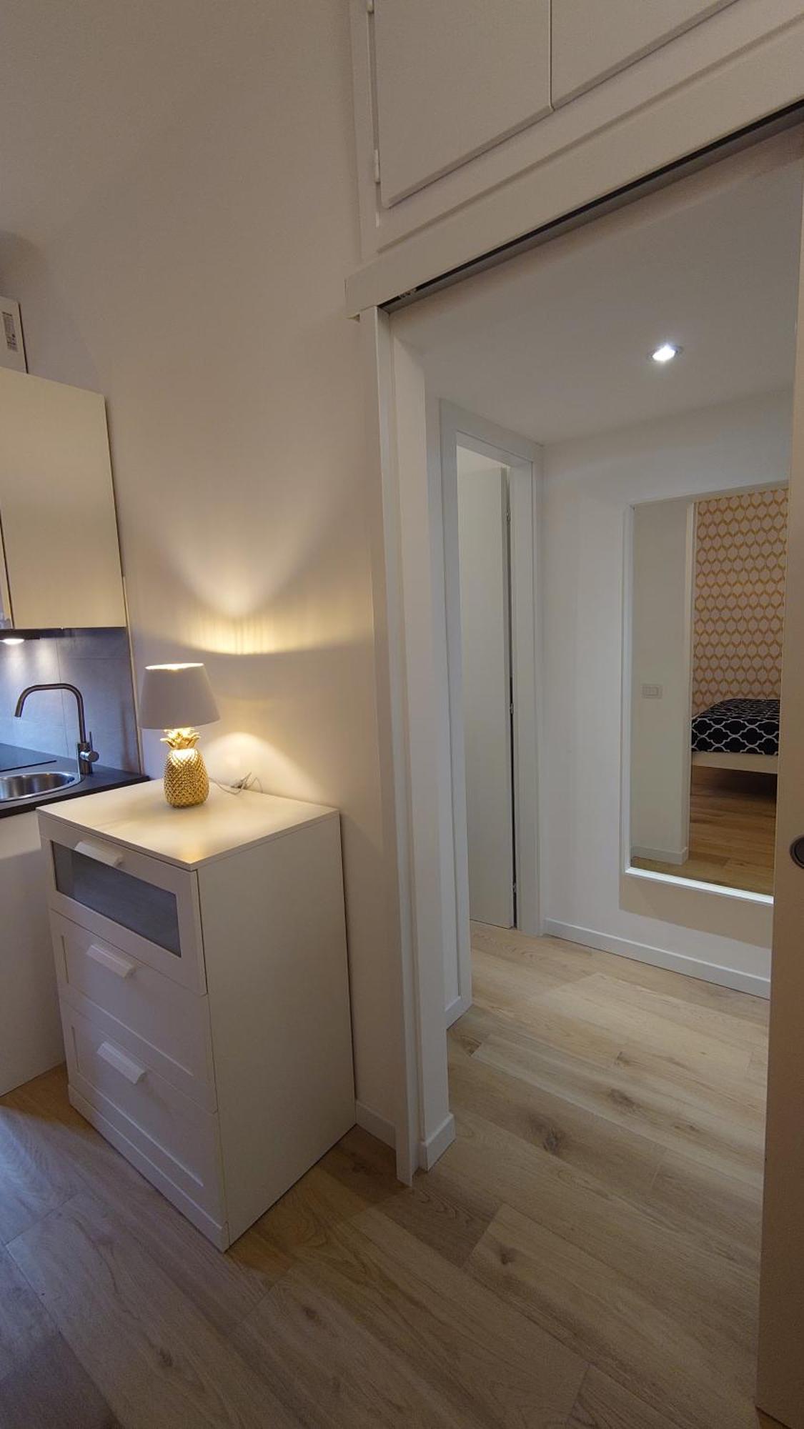 Moderno Monolocale Zona Porta Romana - Insubria 1pdx Apartment